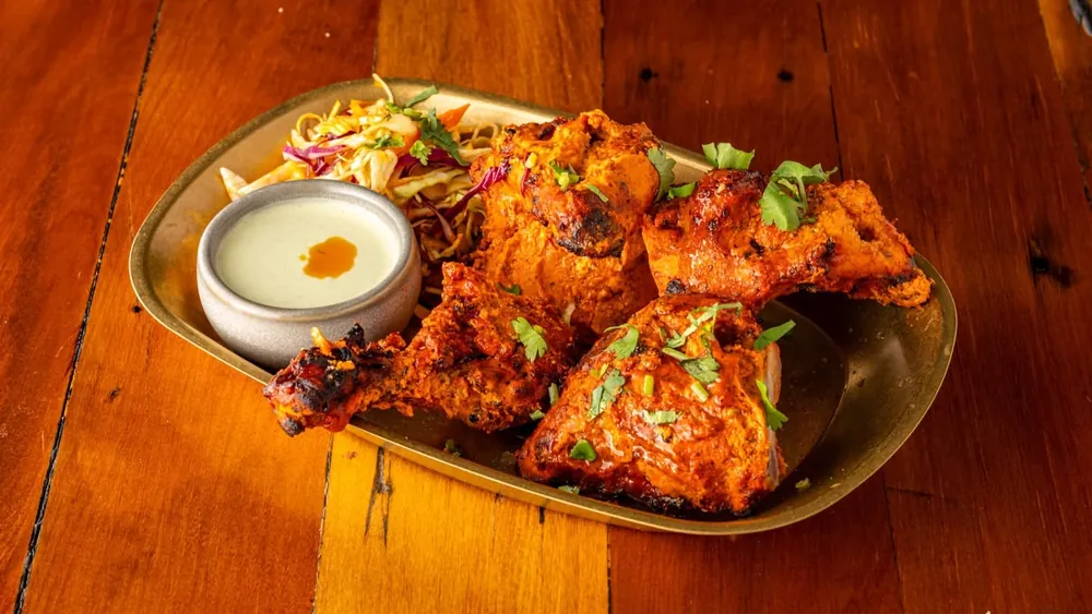 Tandoori chicken with slaw and mint dip
